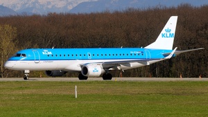 Photo of PH-EZM - Embraer ERJ-190STD operated by KLM Cityhopper