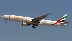 Photo of A6-ENU - Boeing 777-31H(ER) operated by Emirates