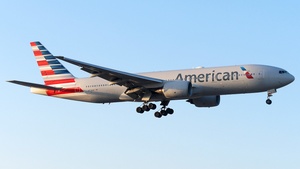 Photo of N774AN - Boeing 777-223(ER) operated by American Airlines