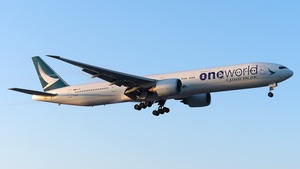 Photo of B-KQL - Boeing 777-367(ER) operated by Cathay Pacific Airways