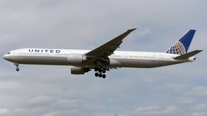 Photo of N2140U - Boeing 777-322(ER) operated by United Airlines