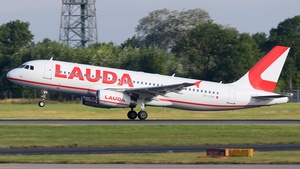 Photo of 9H-LOM - Airbus A320-232 operated by Lauda Europe