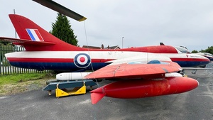 Photo of WV383 - Hawker Hunter T.7 operated by Royal Aircraft Establishment