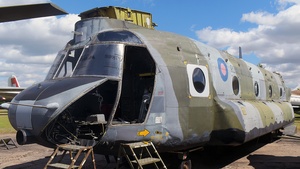Photo of ZA717 - Boeing Vertol Chinook HC.1 operated by Royal Air Force