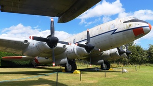 Photo of TG517 - Handley Page HP.67 Hastings C.5 operated by Royal Air Force