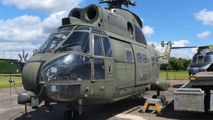 Photo with serial 1095 - Westland Puma HC Mk.1 [Aérospatiale SA330]