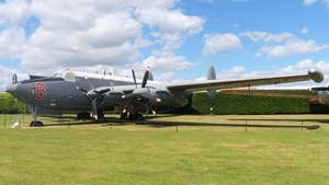 Photo of WR977 - Avro 696 Shackleton MR.3 operated by Royal Air Force