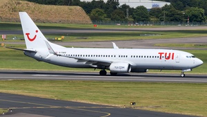 Photo of G-TUKR - Boeing 737-8K5 operated by TUI Airways