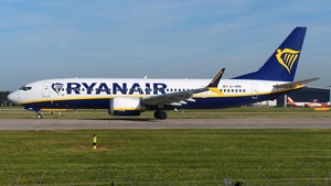 Photo of EI-HMW - Boeing 737 MAX 8-200 operated by Ryanair