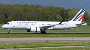 Photo of F-HPNP - Airbus A220-300 operated by Air France