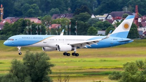 Photo of ARG-01 - Boeing 757-256 operated by Government of Argentina