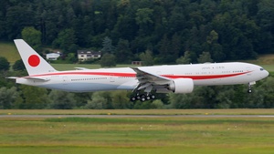 Photo of 80-1111 - Boeing 777-3SB(ER) operated by Japan Air Self-Defense Force