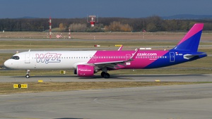 Photo of 9H-WDS - Airbus A321-271NX operated by Wizz Air Malta