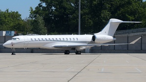 Photo of C-GXNU - Bombardier Global 7500 operated by Skyservice Business Aviation