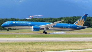 Photo of VN-A878 - Boeing 787-10 Dreamliner operated by Vietnam Airlines