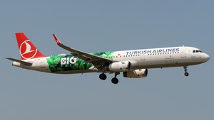 Photo of TC-JSU - Airbus A321-231 operated by Turkish Airlines