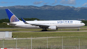 Photo with serial 25094 - Boeing 767-322(ER)
