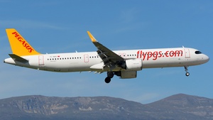 Photo with serial 10925 - Airbus A321-251NX