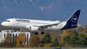 Photo of D-AIZG - Airbus A320-214 operated by Lufthansa