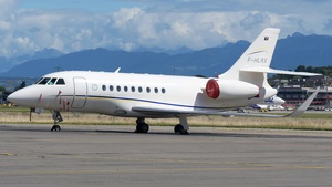 Photo of F-HLRX - Dassault Falcon 2000S operated by Michelin Air Service