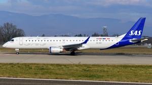 Photo of SE-RST - Embraer ERJ-195LR operated by SAS Link