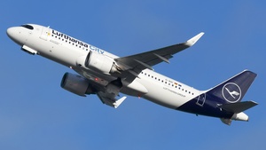 Photo of D-AIIC - Airbus A320-251N operated by Lufthansa City Airlines