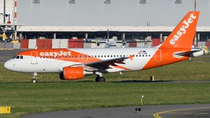 Photo of OE-LQN - Airbus A319-111 operated by easyJet Europe