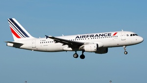 Photo of F-GKXO - Airbus A320-214 operated by Air France