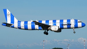 Photo of D-AICA - Airbus A320-212 operated by Condor