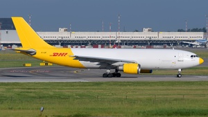 Photo of EI-LDF - Airbus A300B4-605R(F) operated by ASL Airlines Ireland
