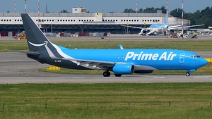 Photo of EI-AZD - Boeing 737-86Q(SF) operated by Amazon Prime Air (opb ASL Airlines Ireland)