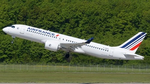 Photo of F-HOZC - Airbus A220-300 operated by Air France