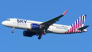 Photo of SX-TEC - Airbus A320-251N operated by Sky Express