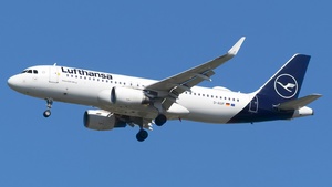 Photo of D-AIUF - Airbus A320-214 operated by Lufthansa