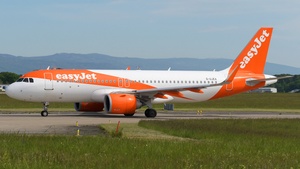 Photo of G-UJEA - Airbus A320-251N operated by easyJet