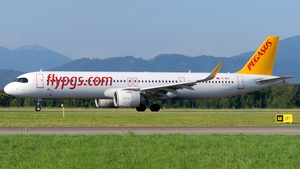 Photo of TC-RDY - Airbus A321-251NX operated by Pegasus Airlines
