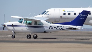 Photo of V5-EGL - Cessna 210L Centurion II operated by Scenic Air Namibia