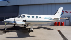 Photo of N340GJ - Cessna 340A operated by Private