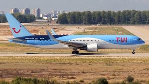 Photo of OO-JNL - Boeing 767-304(ER) operated by TUI Airlines Belgium
