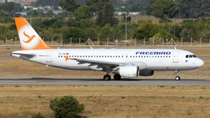 Photo of TC-FHC - Airbus A320-214 operated by Freebird Airlines