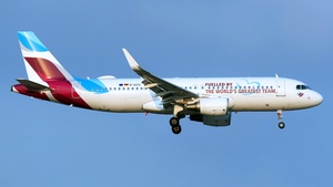 Photo of D-AIZS - Airbus A320-214 operated by Eurowings