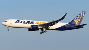 Photo with serial 25864 - Boeing 767-375(ER)