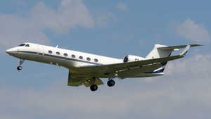 Photo of PS-FMV - Gulfstream GV-SP (G550) operated by Private
