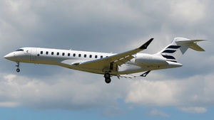 Photo of N712GX - Bombardier Global 7500 operated by Bombardier Aerospace