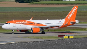 Photo of OE-IZQ - Airbus A320-214 operated by easyJet Europe