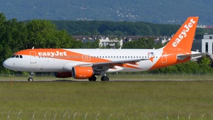 Photo of OE-INO - Airbus A320-214 operated by easyJet Europe