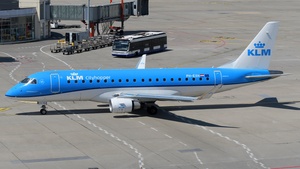 Photo of PH-EXH - Embraer ERJ-175STD operated by KLM Cityhopper