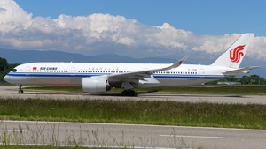 Photo of B-321M - Airbus A350-941 operated by Air China