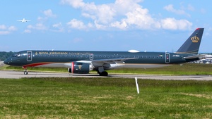 Photo of JY-REA - Embraer ERJ-195-E2 operated by Royal Jordanian Airlines