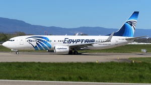 Photo of SU-GEN - Boeing 737-866 operated by Egyptair